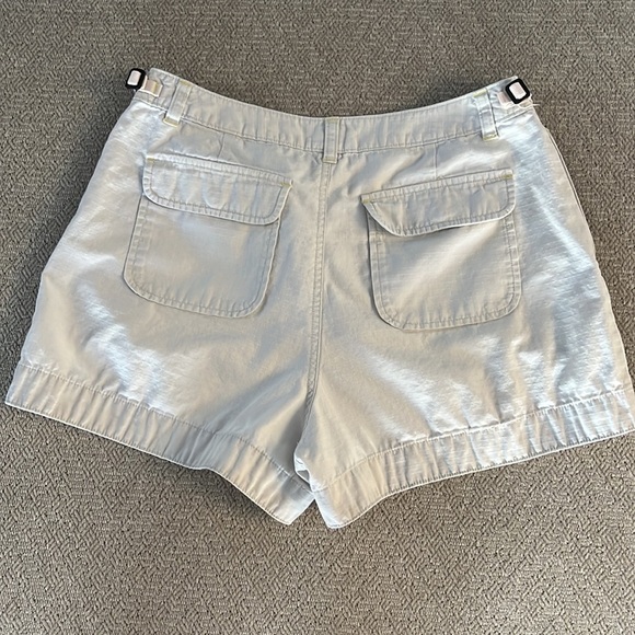 GAP Button Fly Shorts - Picture 4 of 7